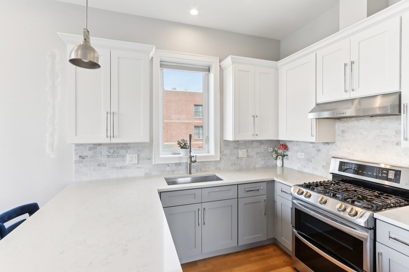 1631 S Carpenter Street Unit: 3