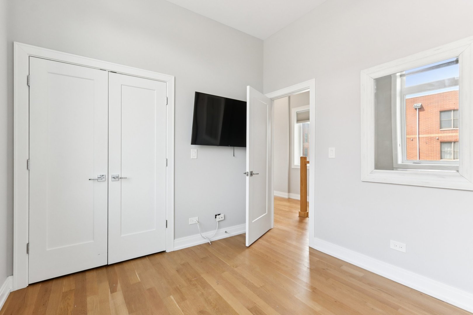 1631 S Carpenter Street Unit: 3
