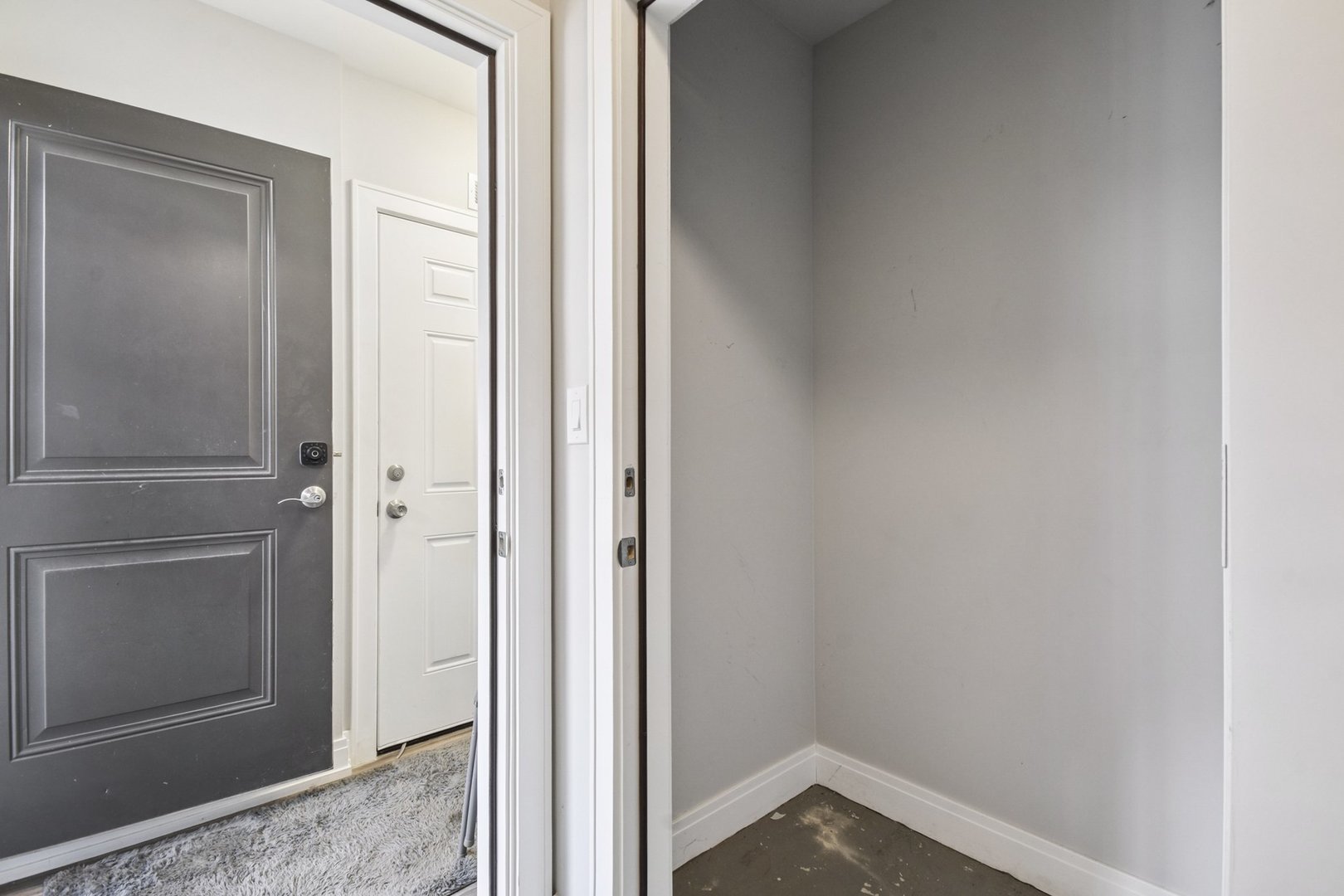 1631 S Carpenter Street Unit: 3