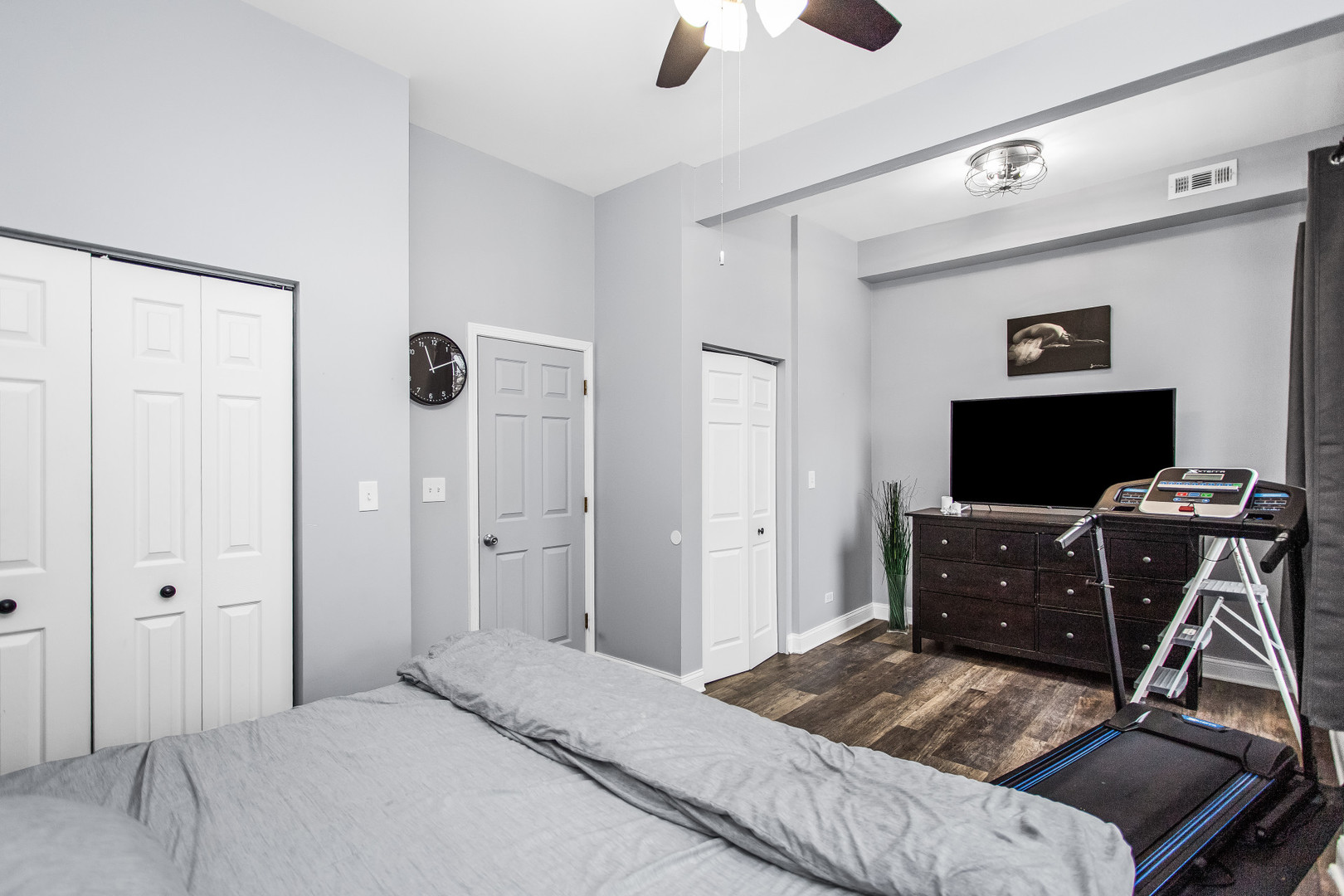 3339 W Le Moyne Street