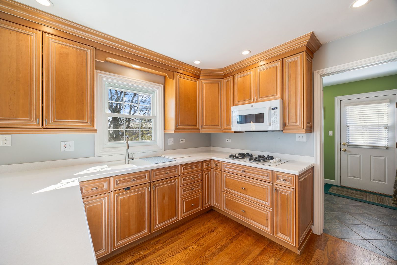 1125 W Skylark Drive