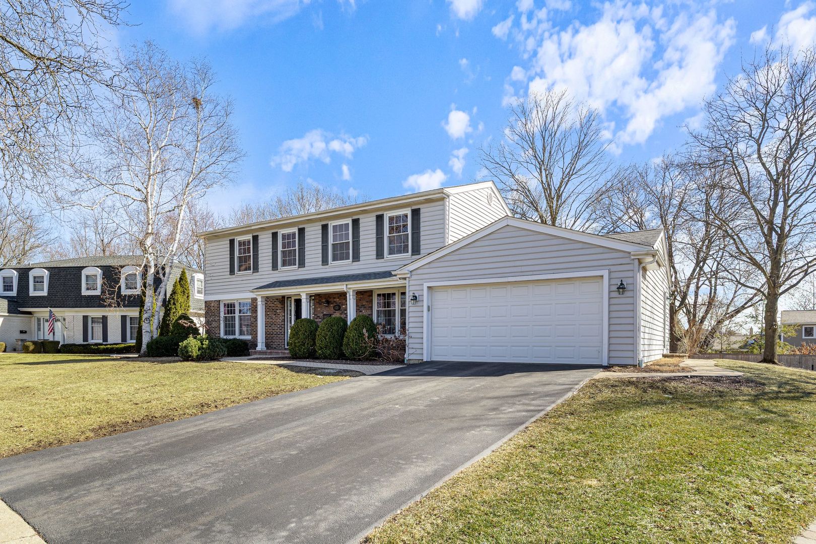 1125 W Skylark Drive