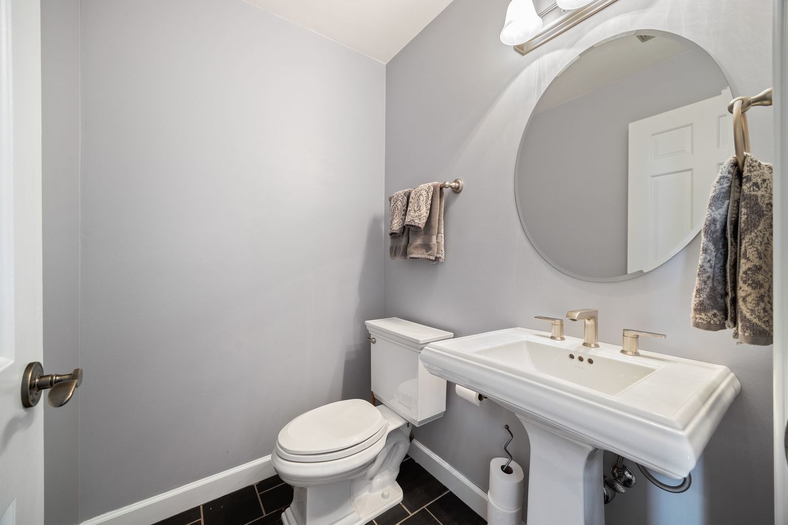 1125 W Skylark Drive