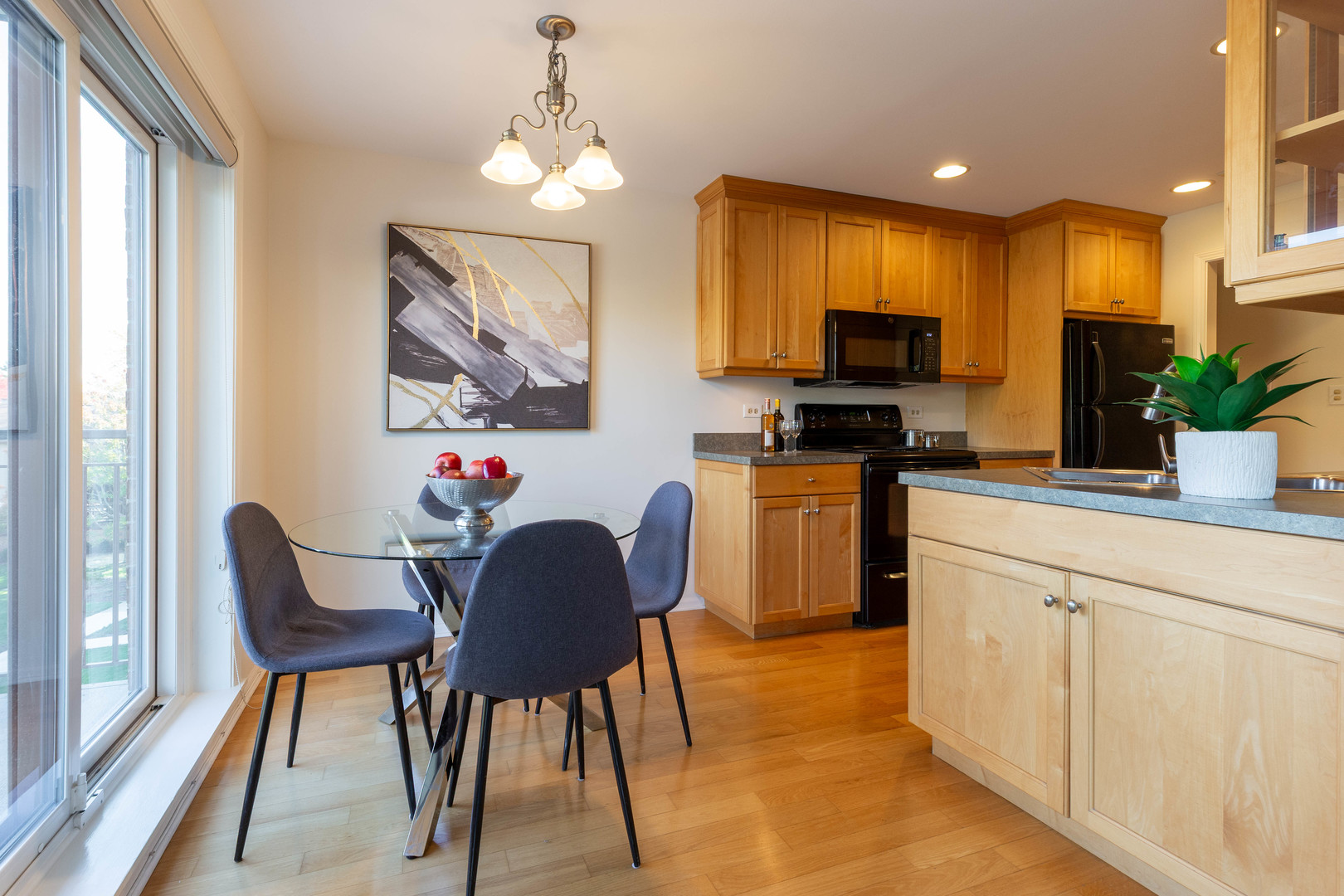 701 Lake Hinsdale Drive Unit: 306