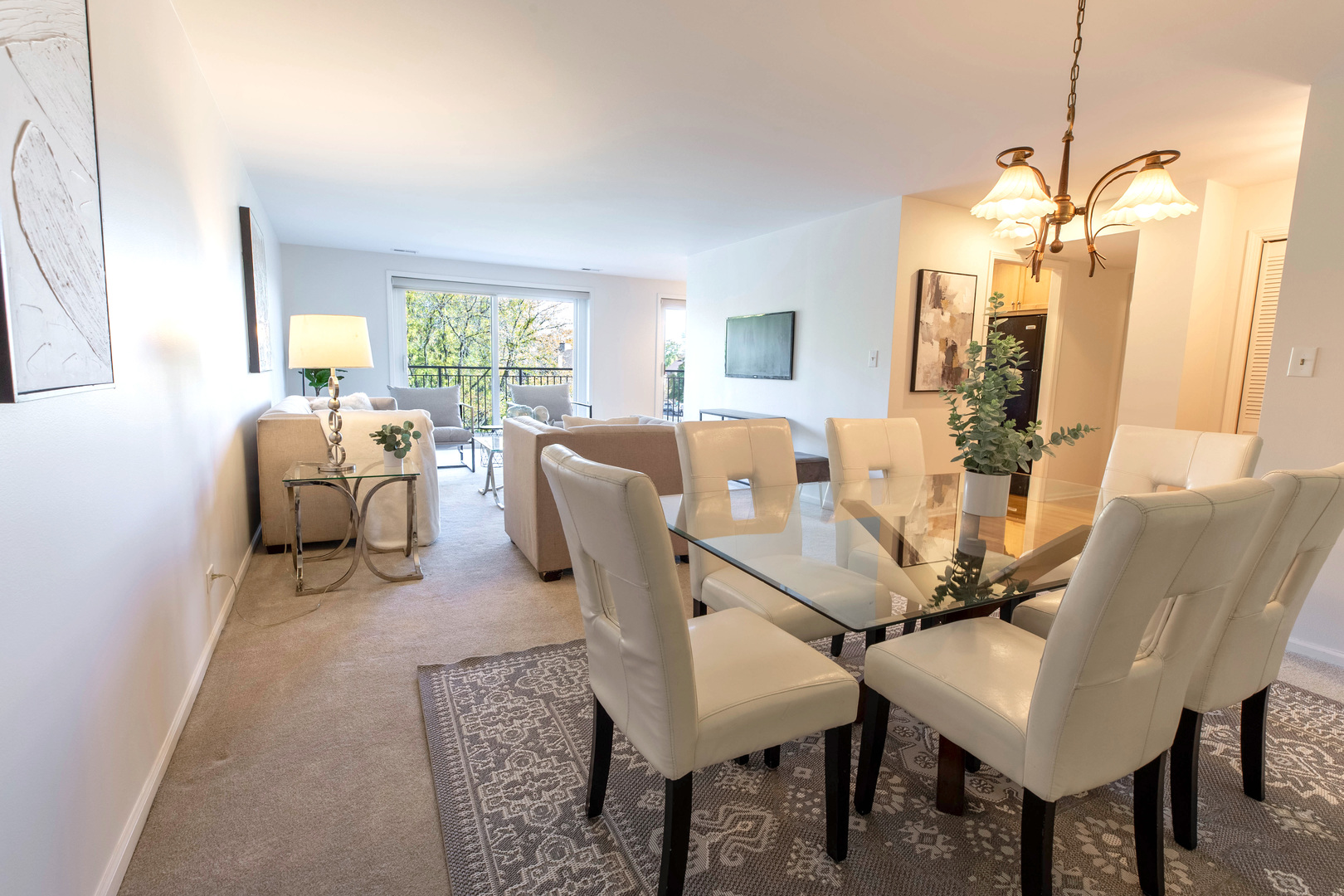 701 Lake Hinsdale Drive Unit: 306