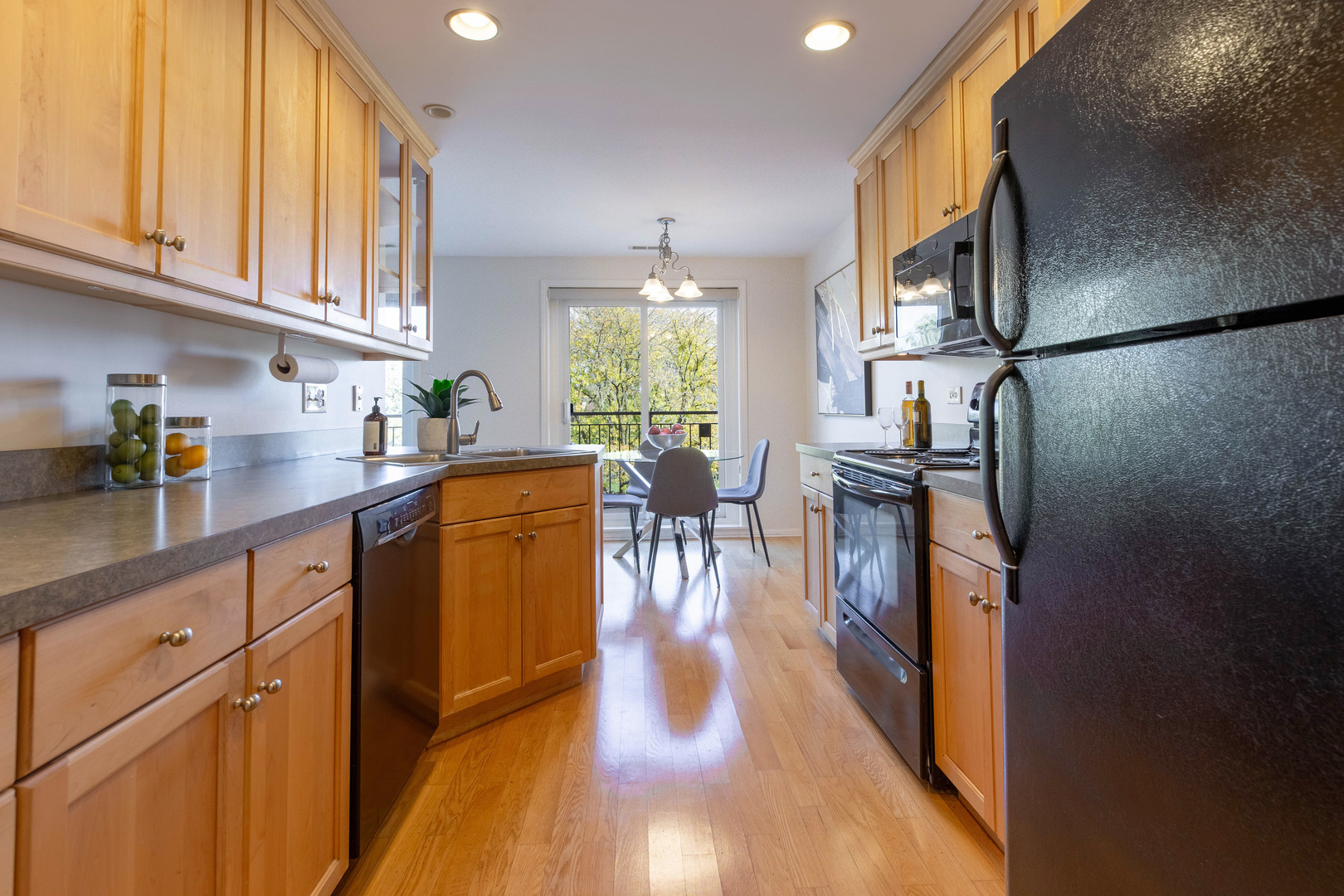 701 Lake Hinsdale Drive Unit: 306