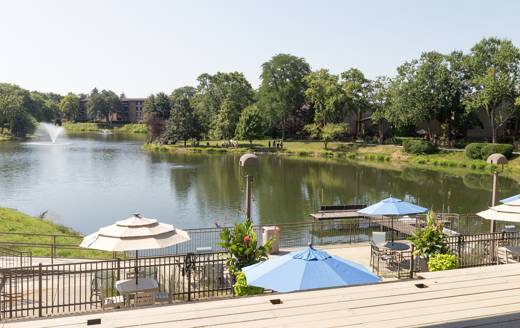 701 Lake Hinsdale Drive Unit: 306