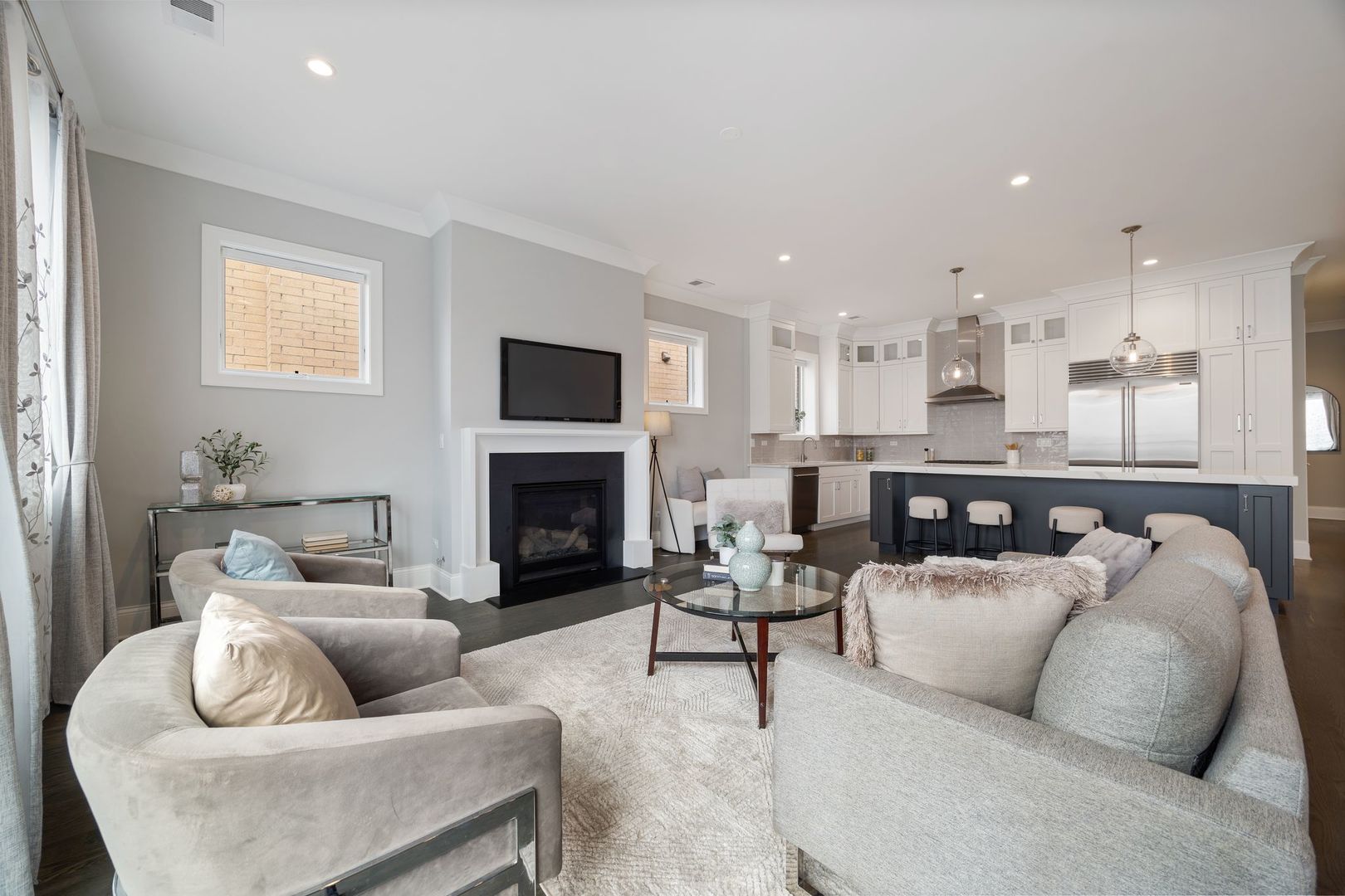 2649 N Racine Avenue Unit: 3N