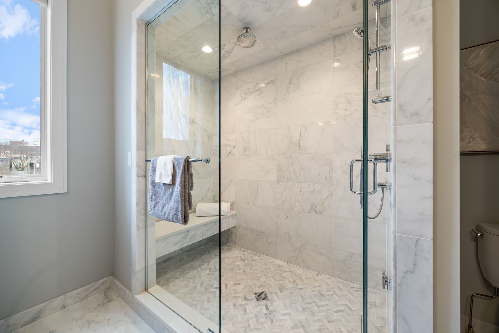 2649 N Racine Avenue Unit: 3N