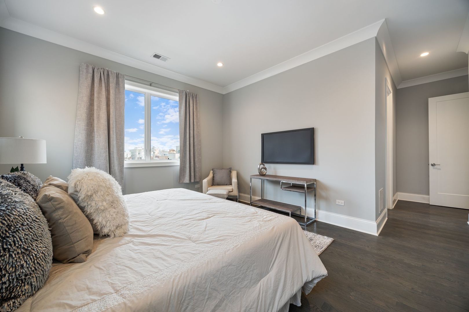 2649 N Racine Avenue Unit: 3N