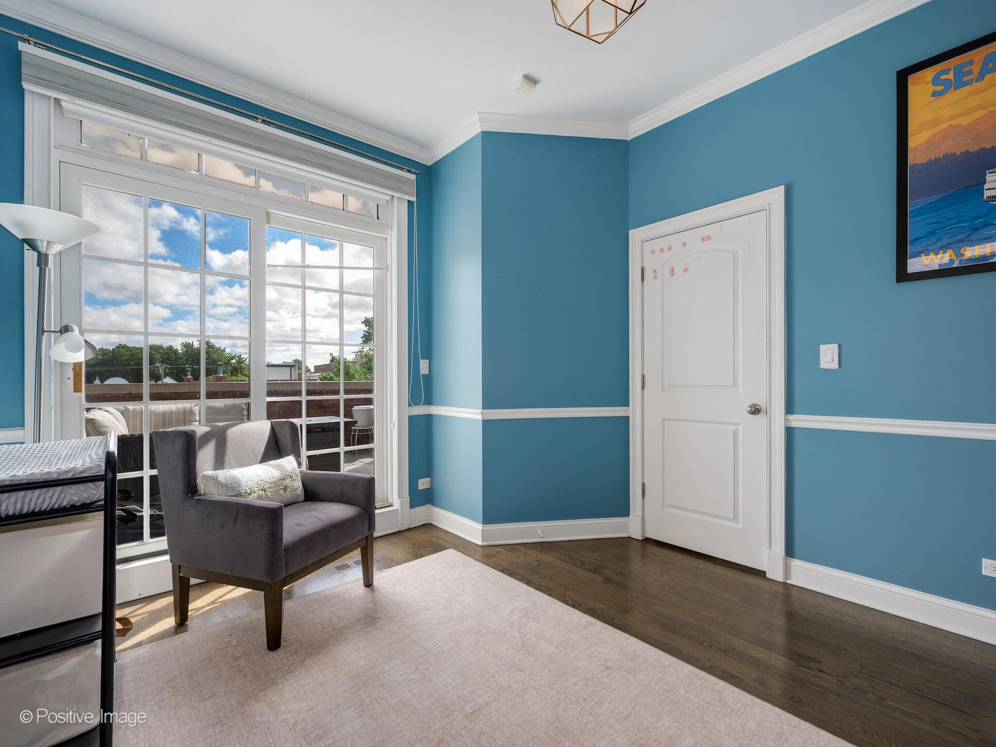 1718 W Superior Street Unit: 2E