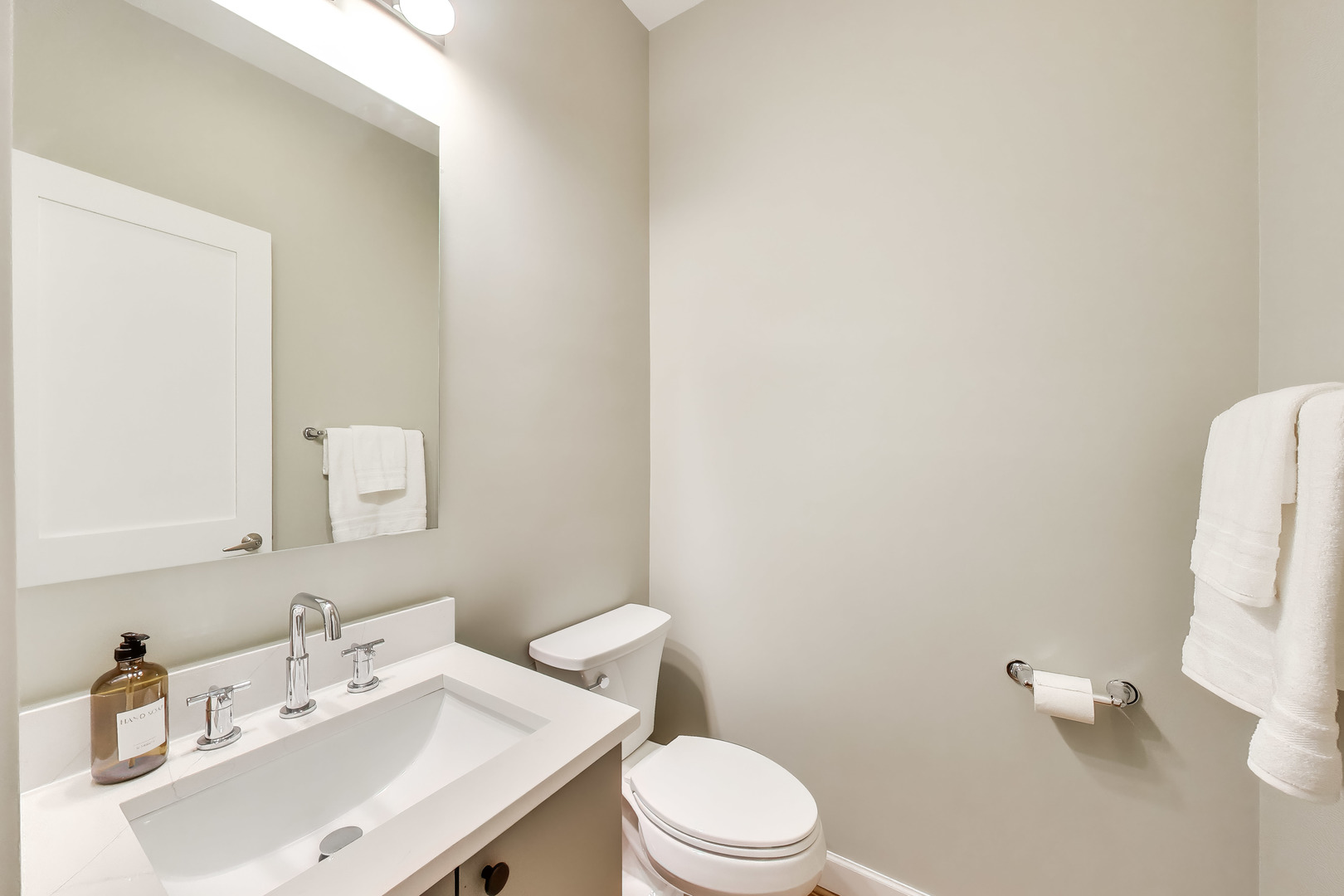 2317 W ARMITAGE Avenue Unit: 1W