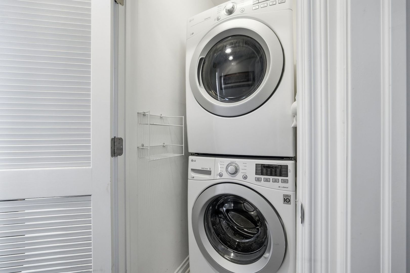 2243 W Ainslie Street Unit: 2W