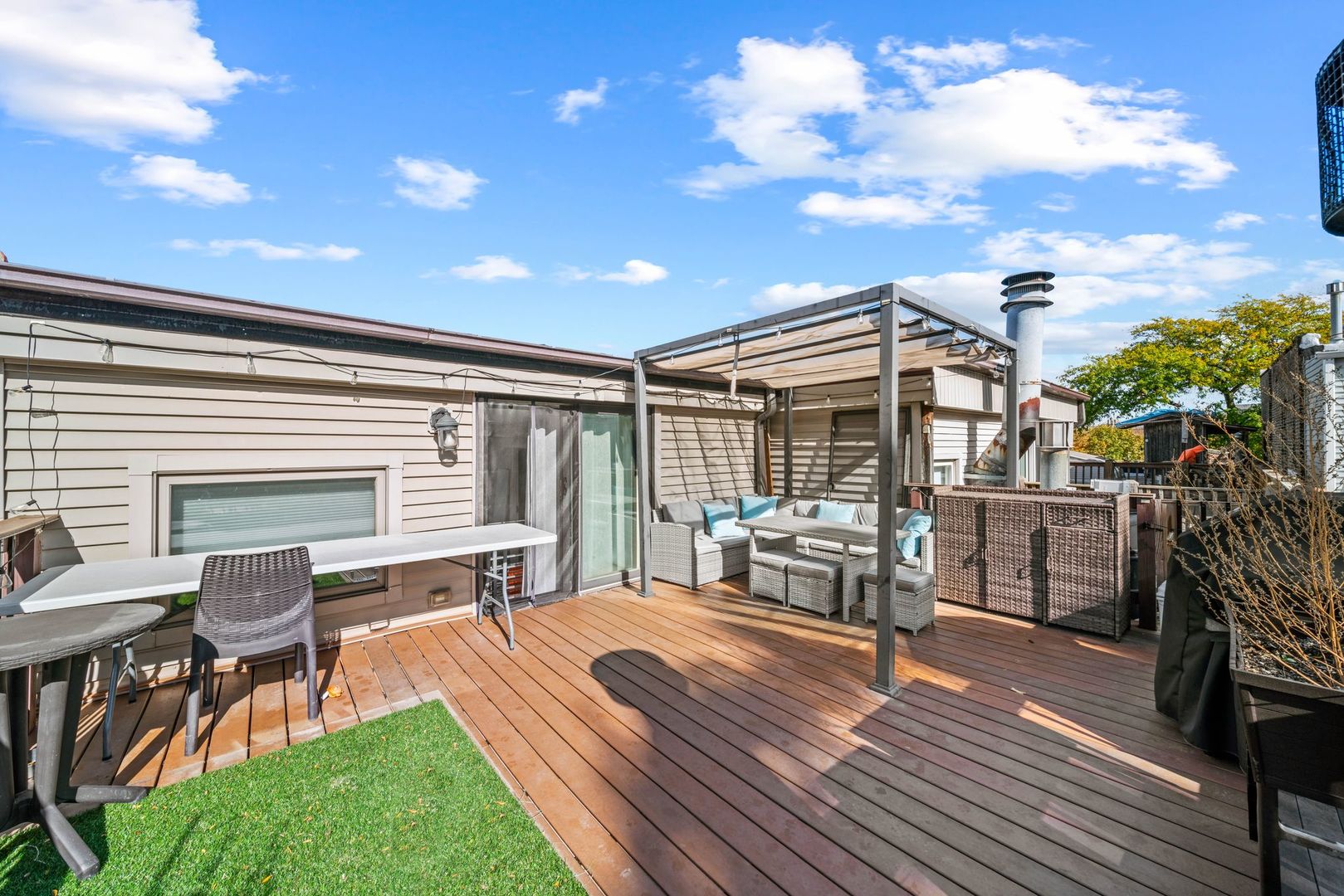 2222 N Racine Avenue Unit: 13