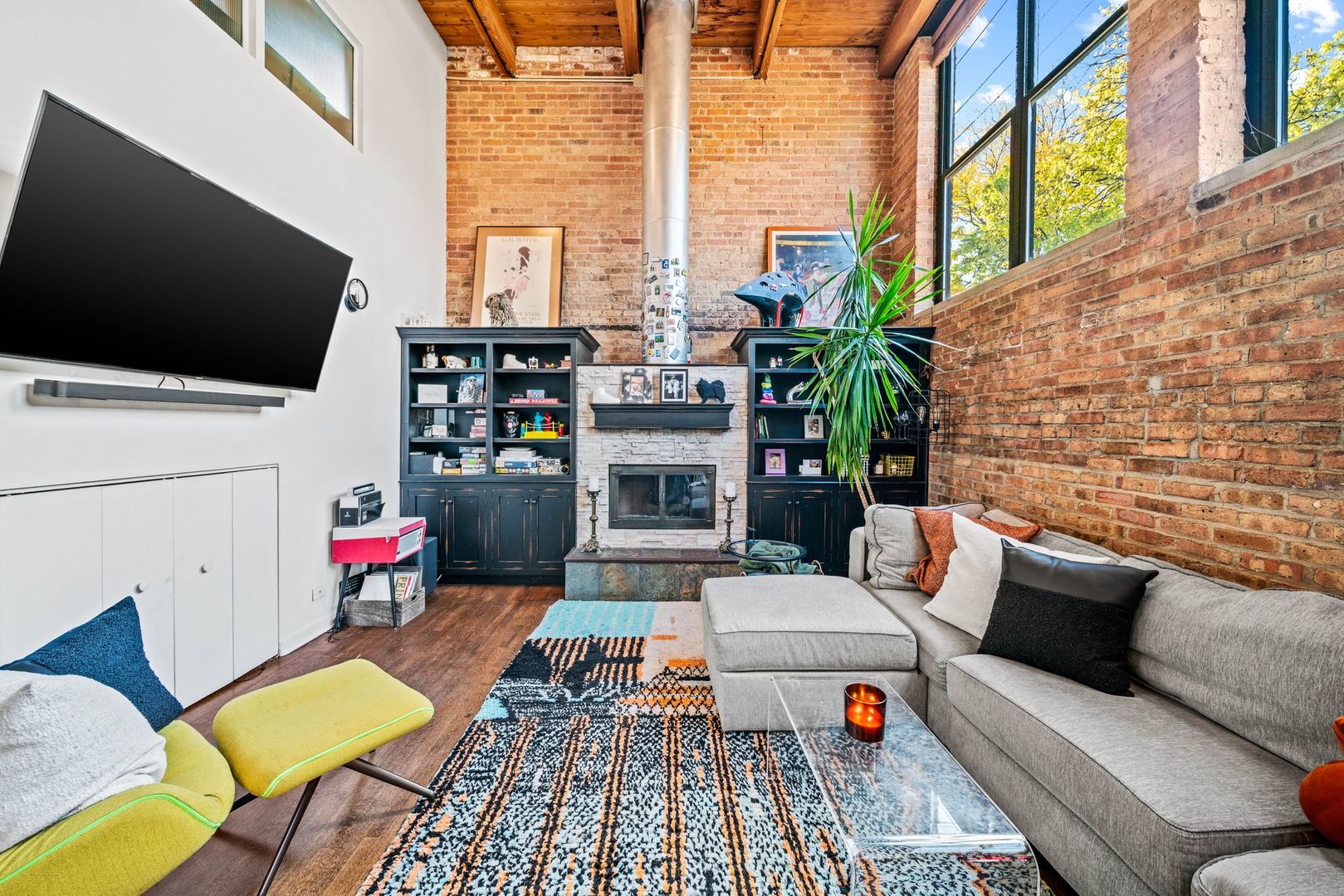 2222 N Racine Avenue Unit: 13