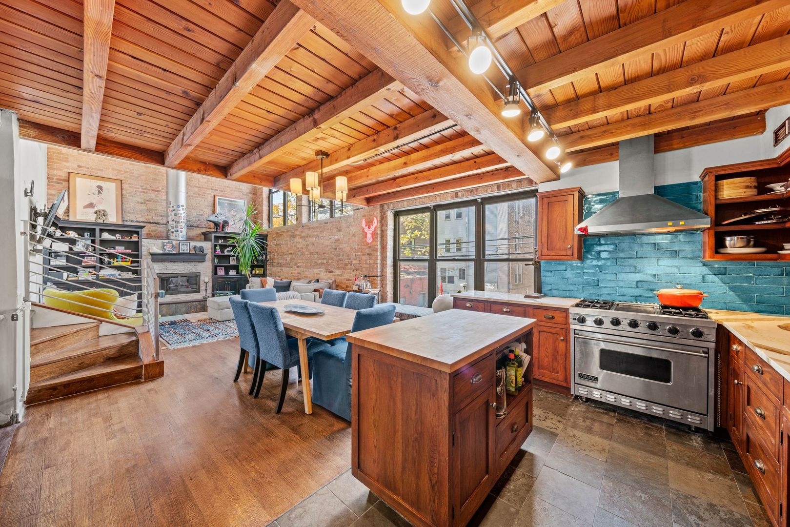 2222 N Racine Avenue Unit: 13