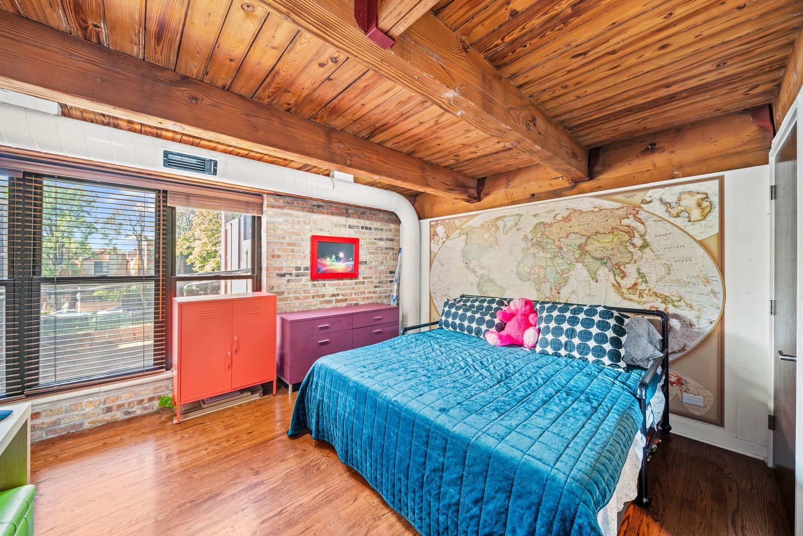 2222 N Racine Avenue Unit: 13