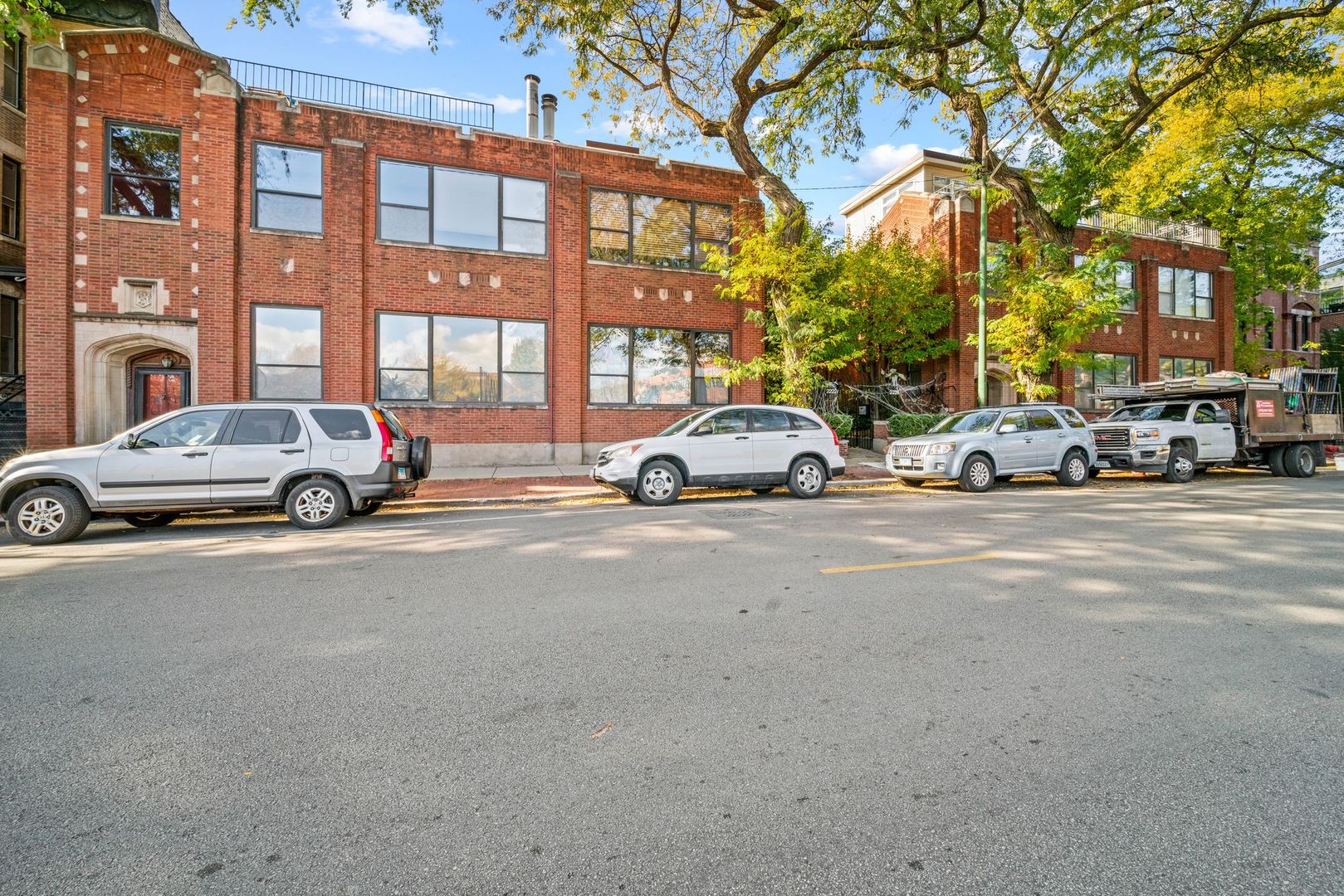 2222 N Racine Avenue Unit: 13