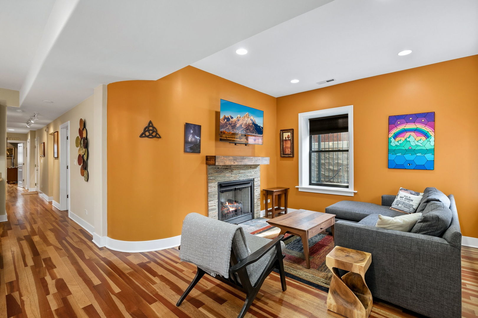 1234 W BRYN MAWR Avenue Unit: G