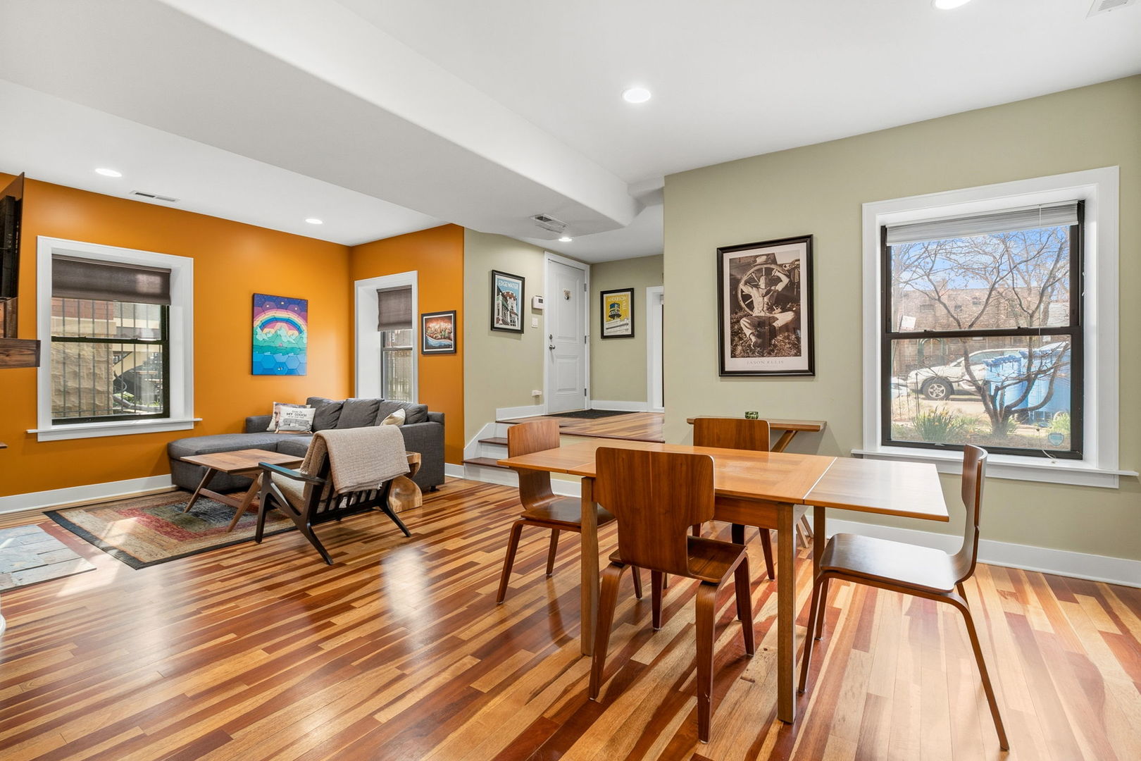 1234 W BRYN MAWR Avenue Unit: G