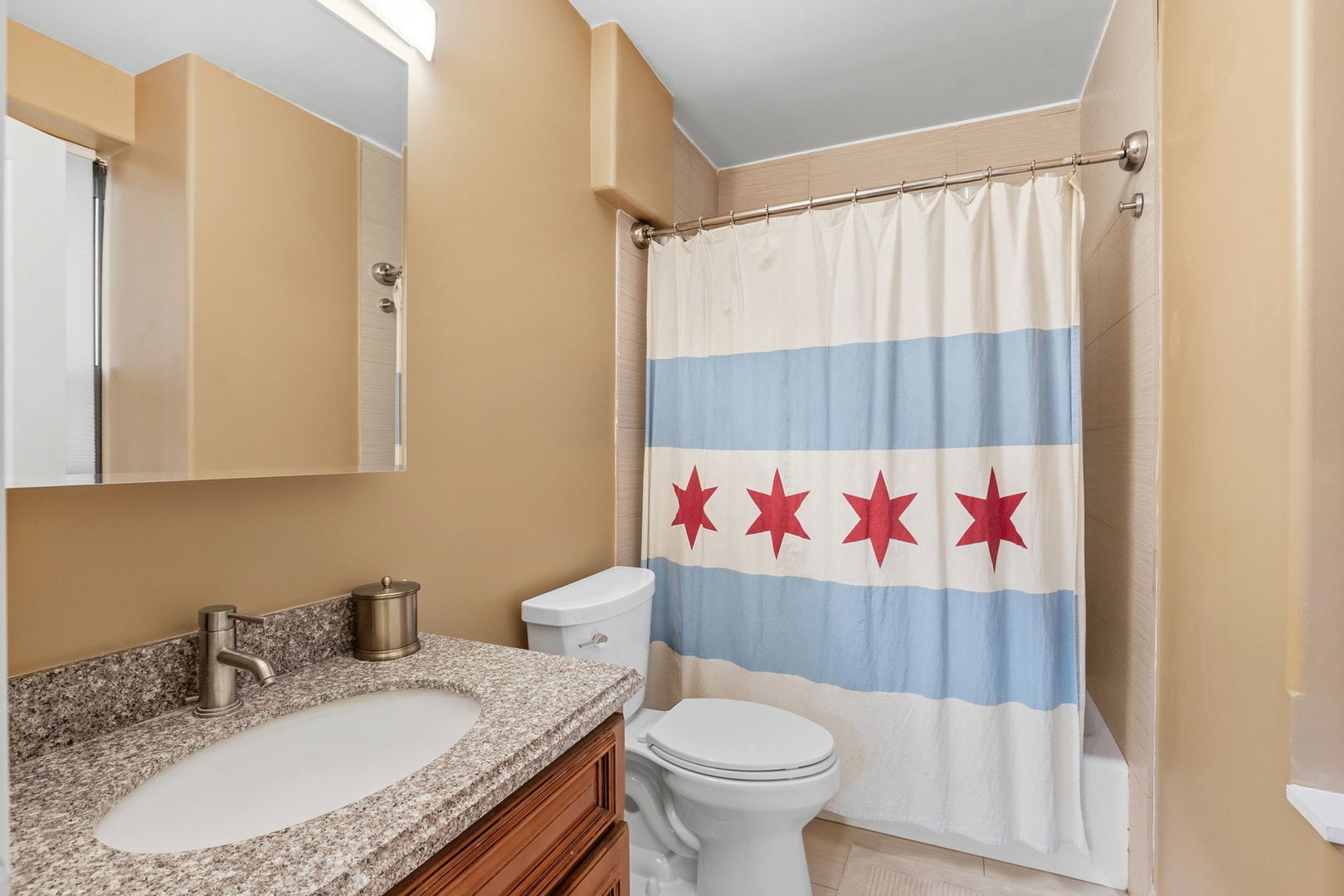 1234 W BRYN MAWR Avenue Unit: G