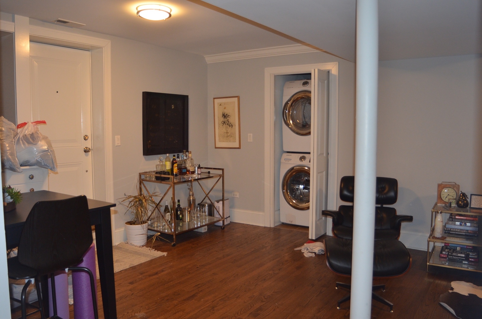 735 W Belmont Avenue Unit: 1C