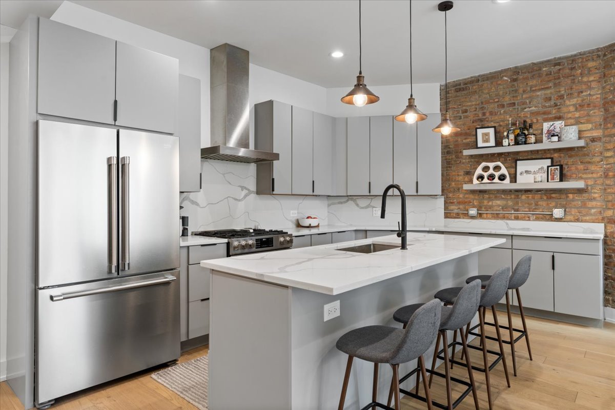 3432 W Belden Avenue Unit: 1