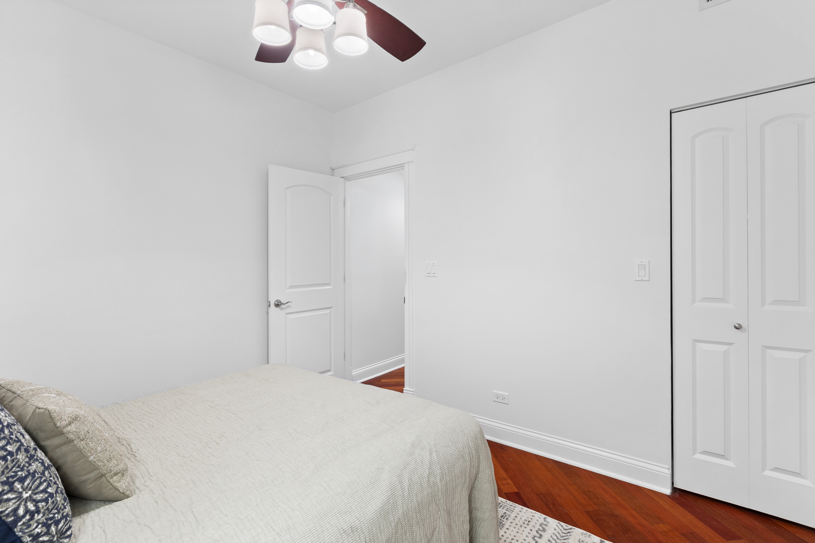 2702 W CORTLAND Avenue Unit: 2