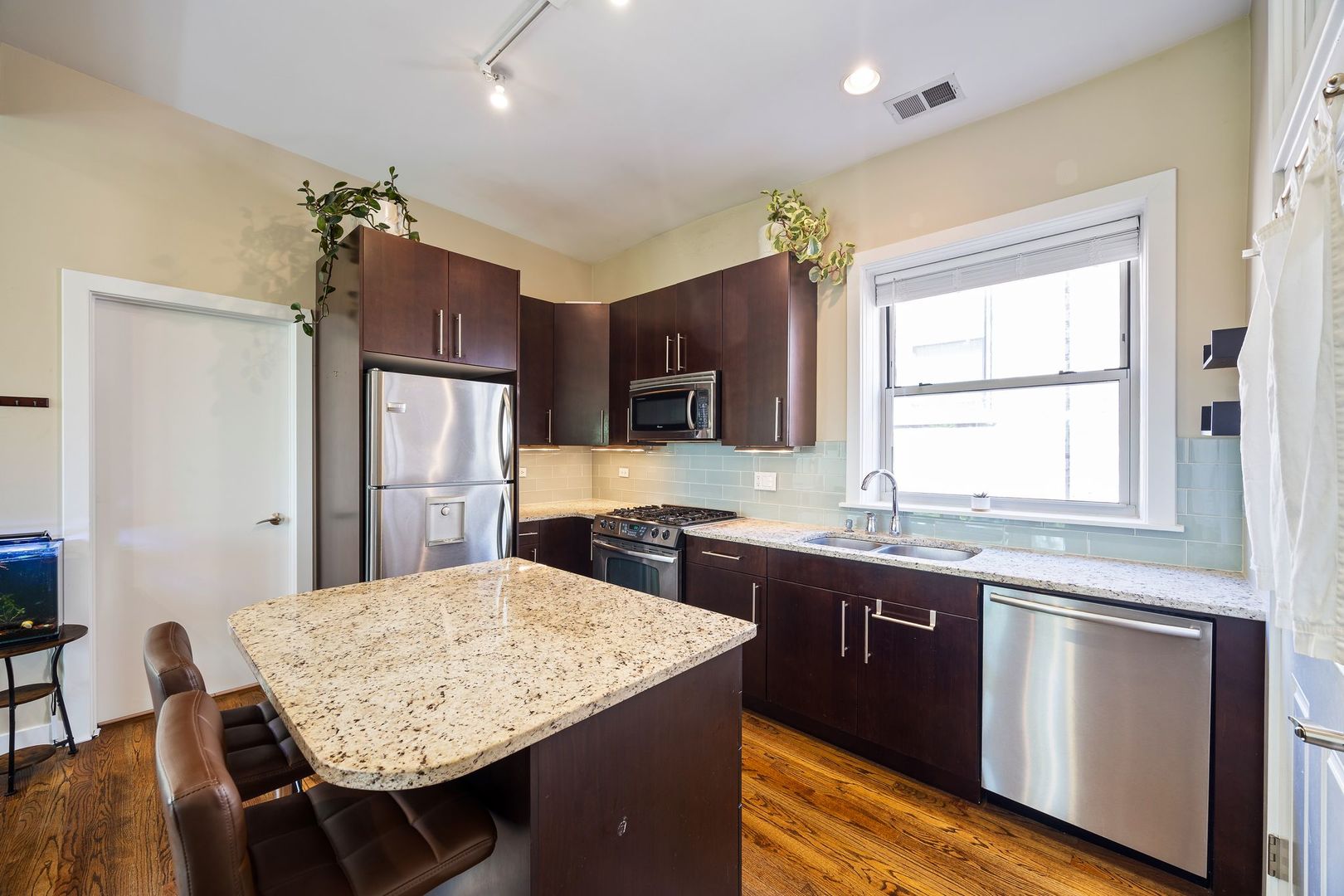 4055 N Wolcott Avenue Unit: 3S