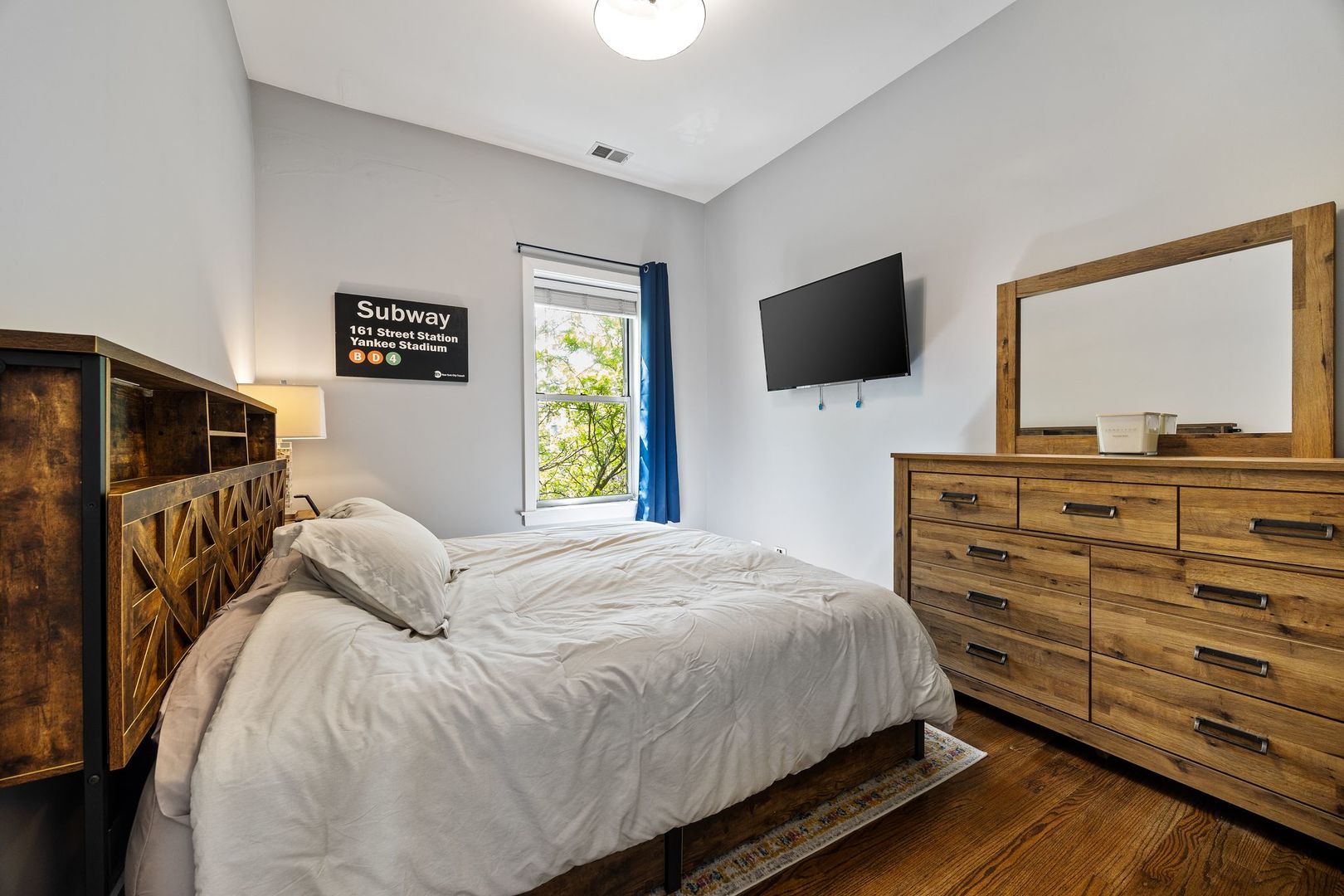 4055 N Wolcott Avenue Unit: 3S