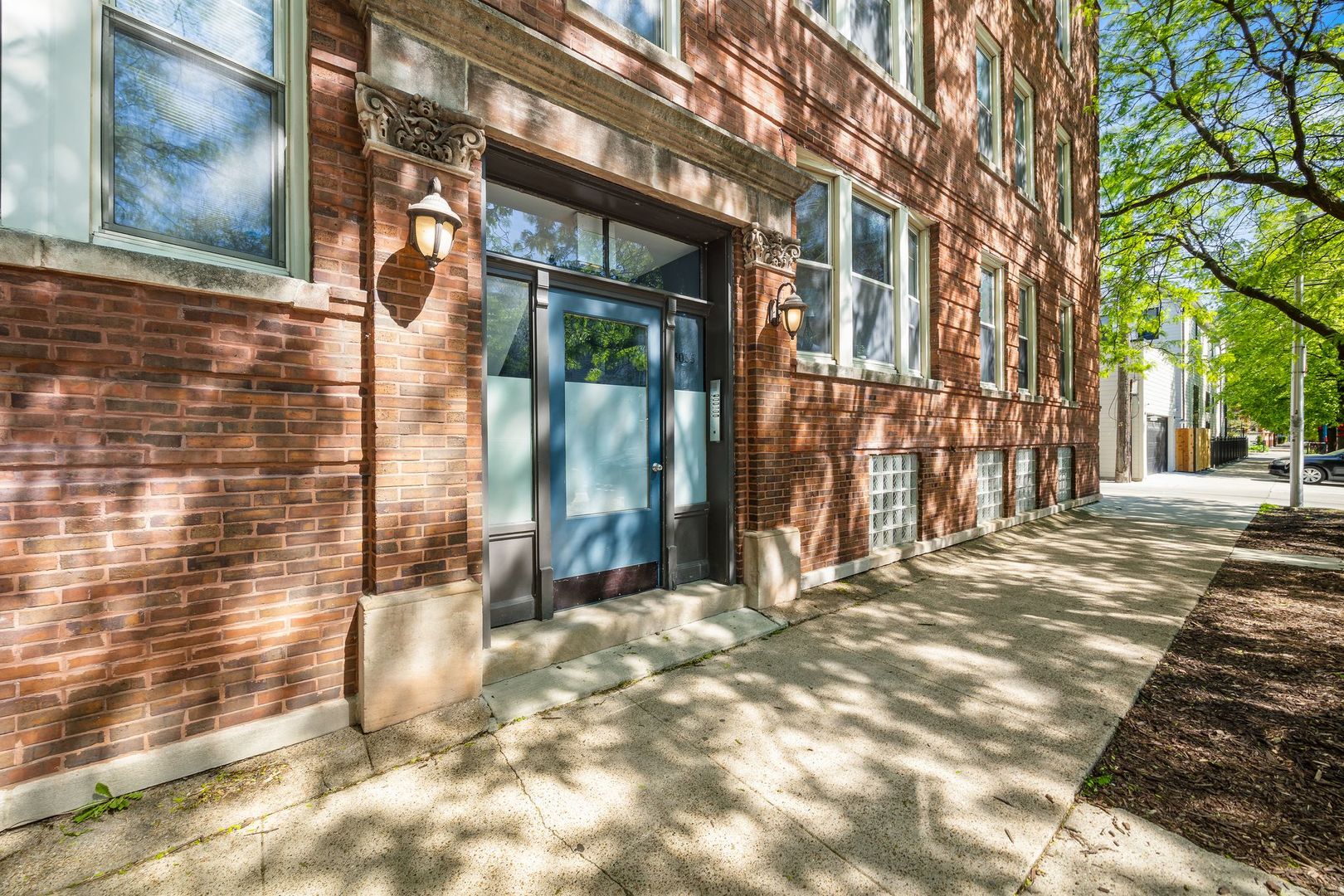 4055 N Wolcott Avenue Unit: 3S