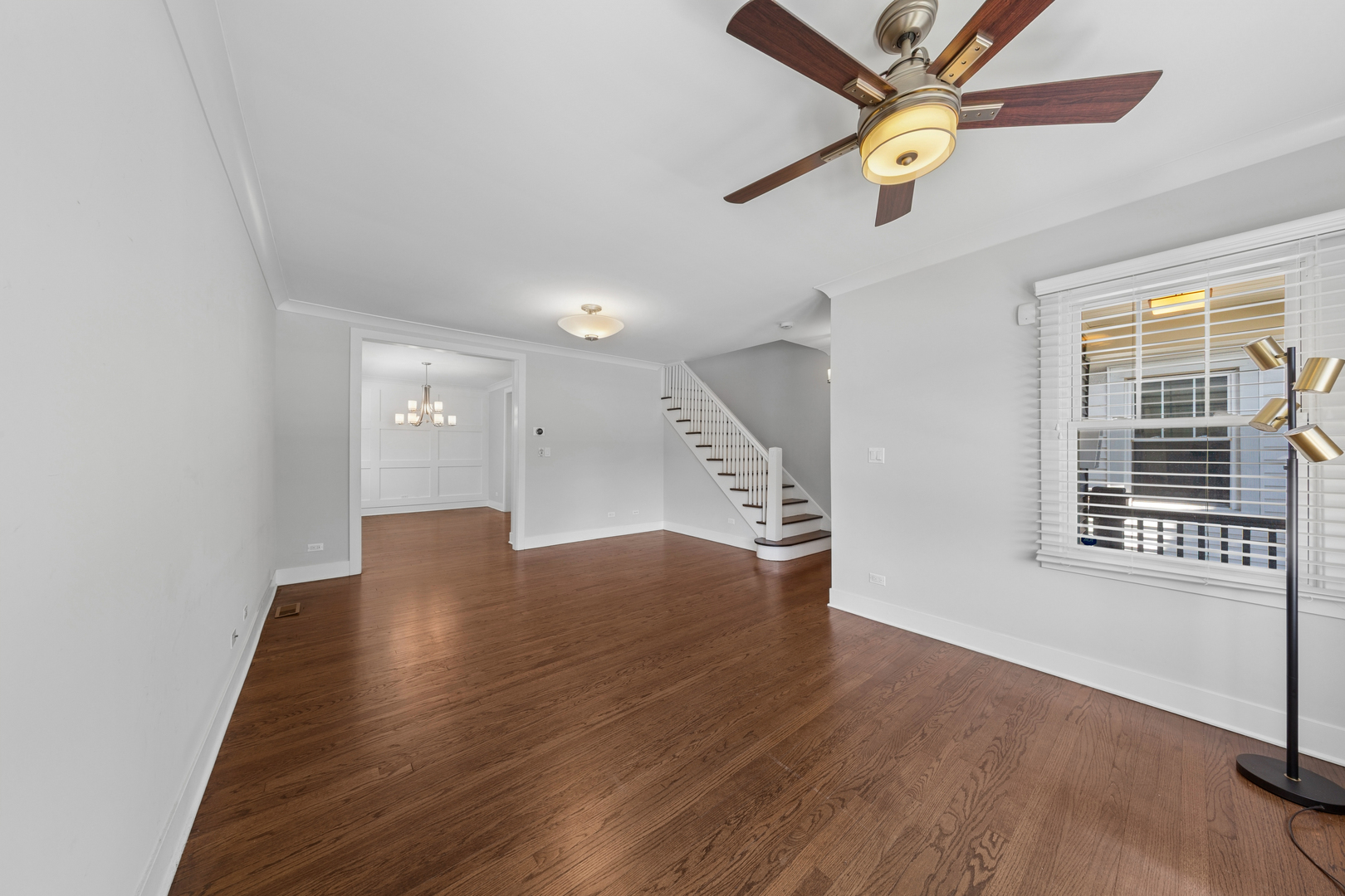 925 Harlem Avenue
