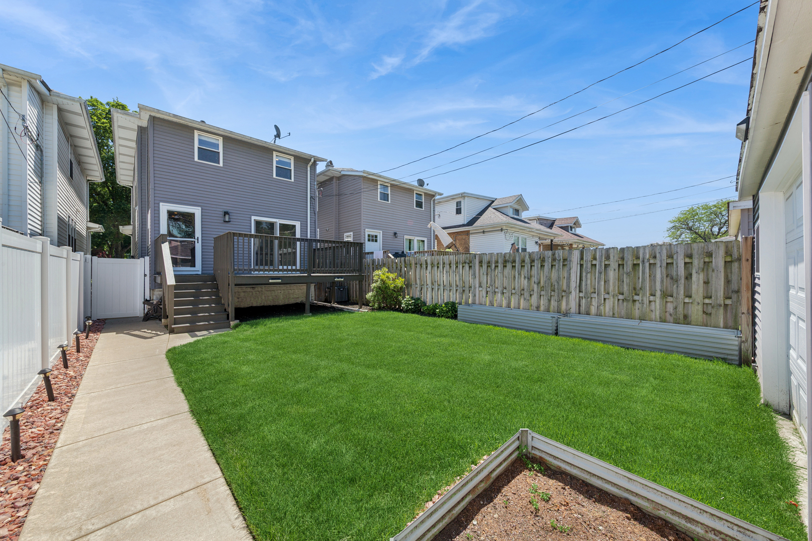 925 Harlem Avenue