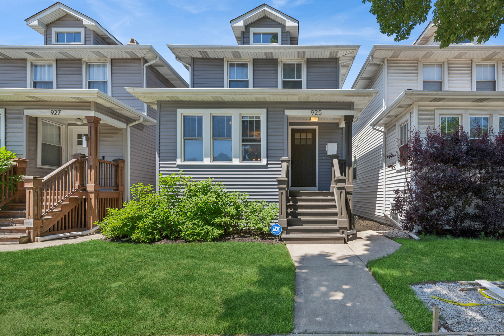 925 Harlem Avenue
