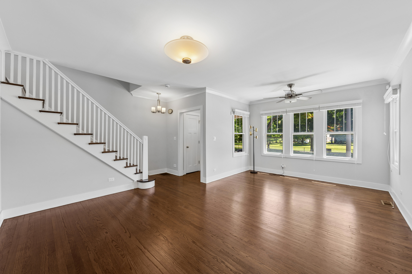 925 Harlem Avenue