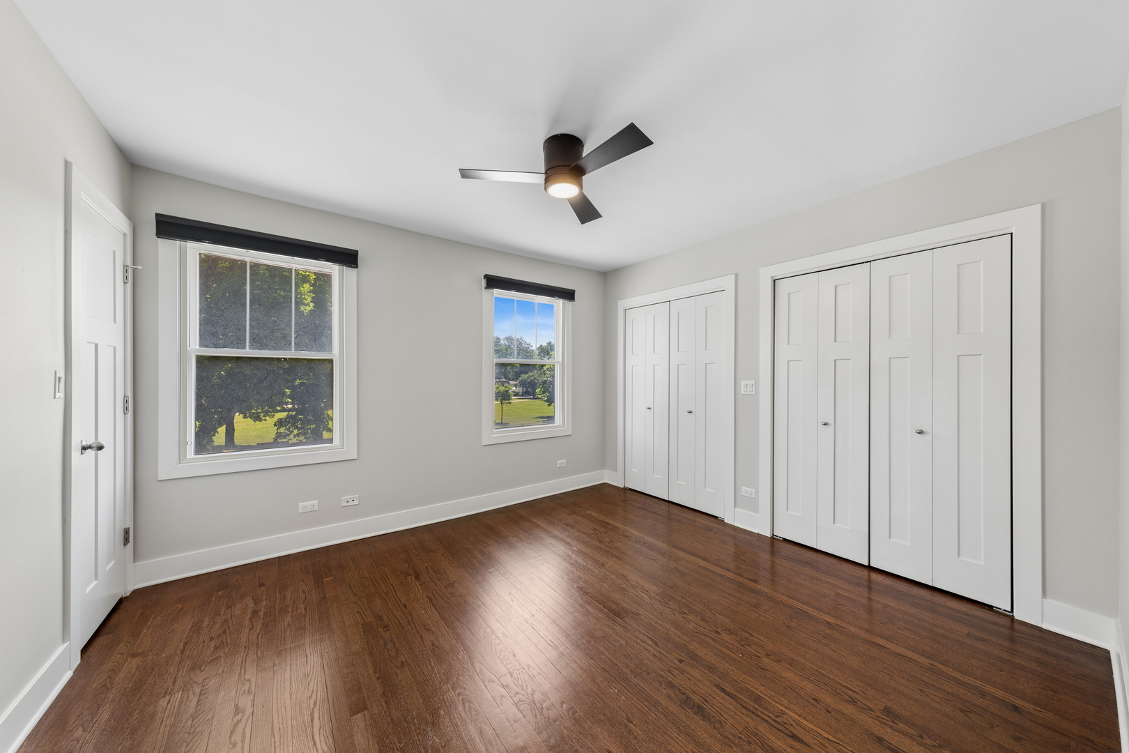 925 Harlem Avenue