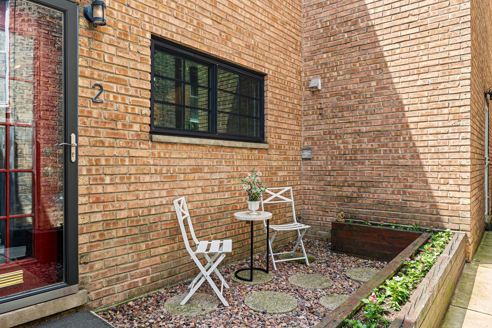 2735 N Mildred Avenue Unit: 2