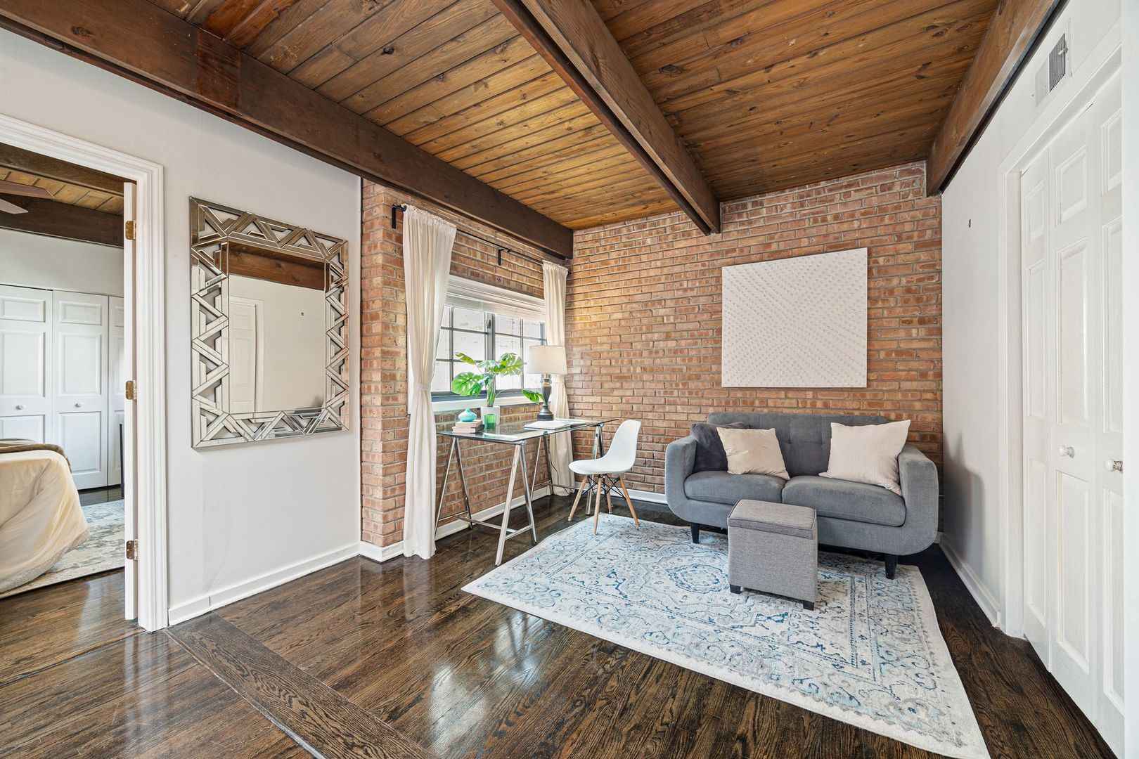 2735 N Mildred Avenue Unit: 2