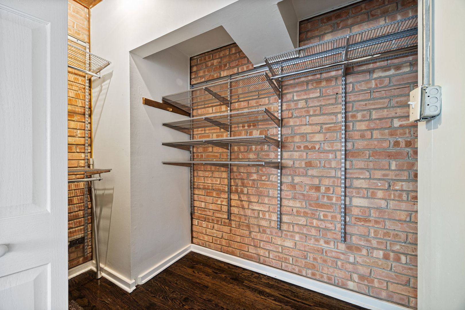 2735 N Mildred Avenue Unit: 2