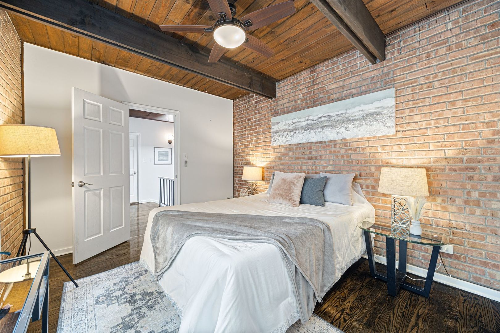2735 N Mildred Avenue Unit: 2
