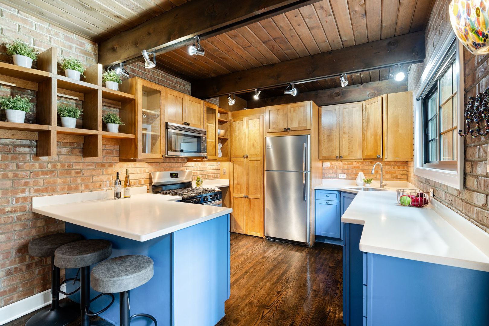 2735 N Mildred Avenue Unit: 2