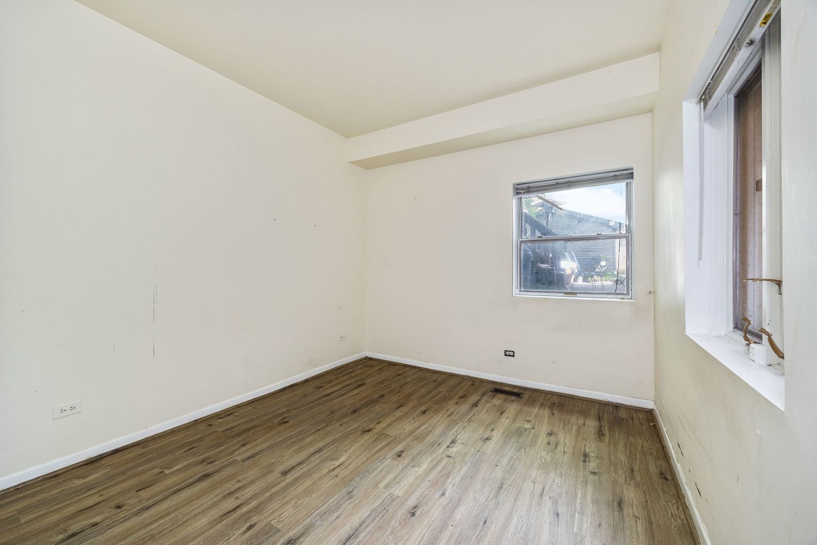 730 W Schubert Avenue Unit: G