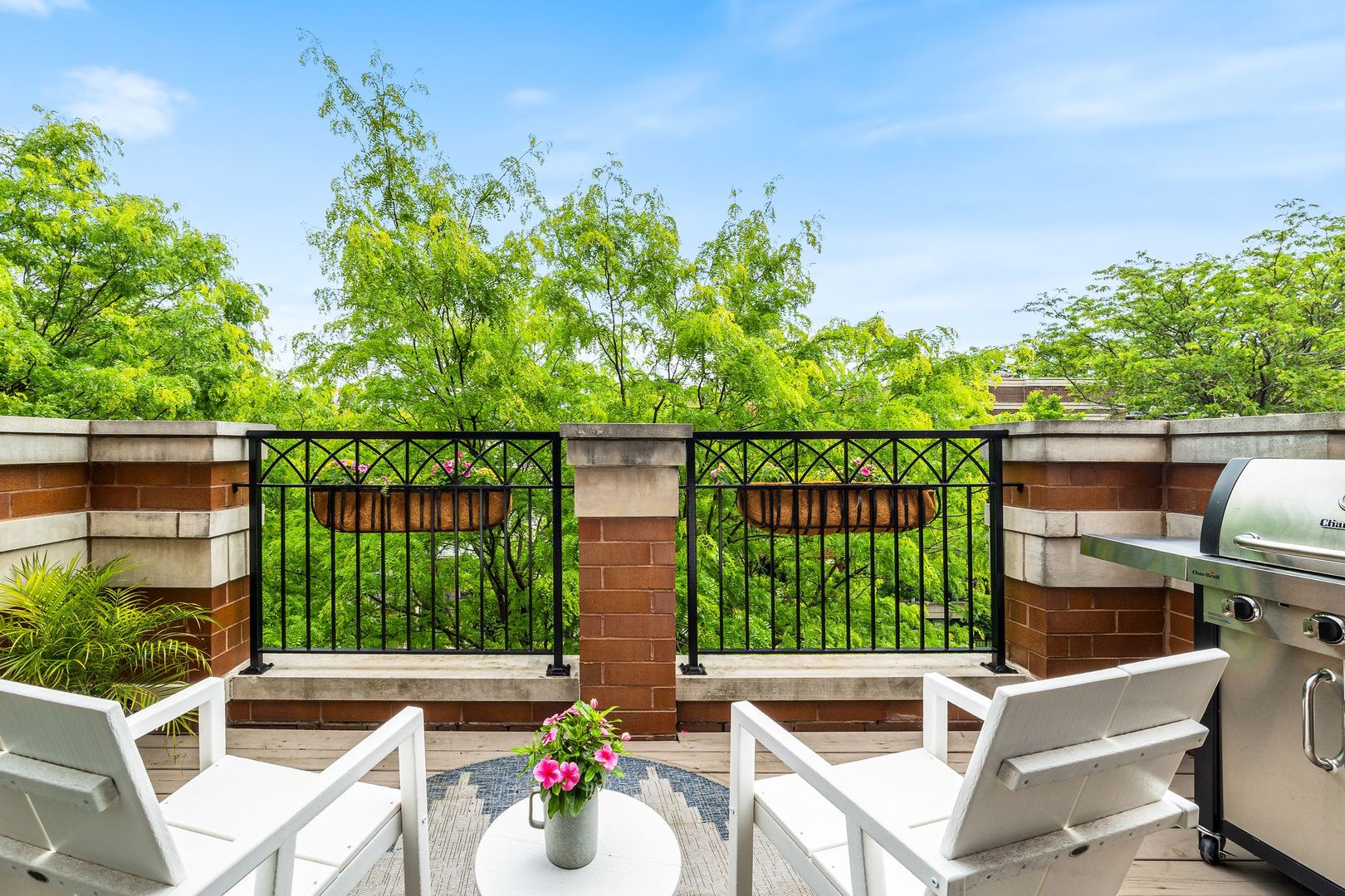 3748 N Damen Avenue Unit: 3S