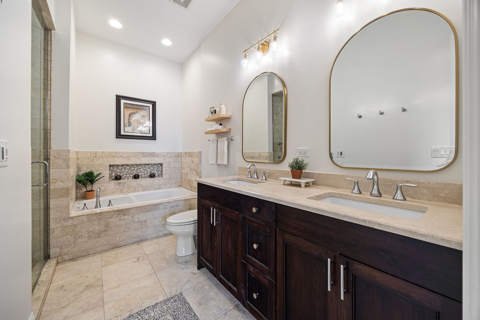 3748 N Damen Avenue Unit: 3S