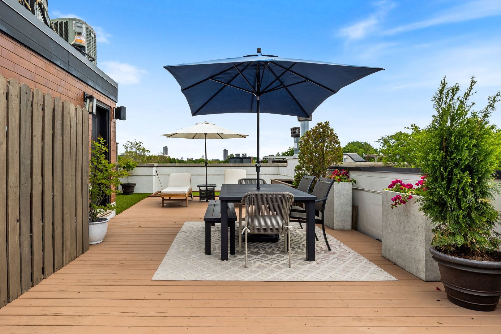 3748 N Damen Avenue Unit: 3S