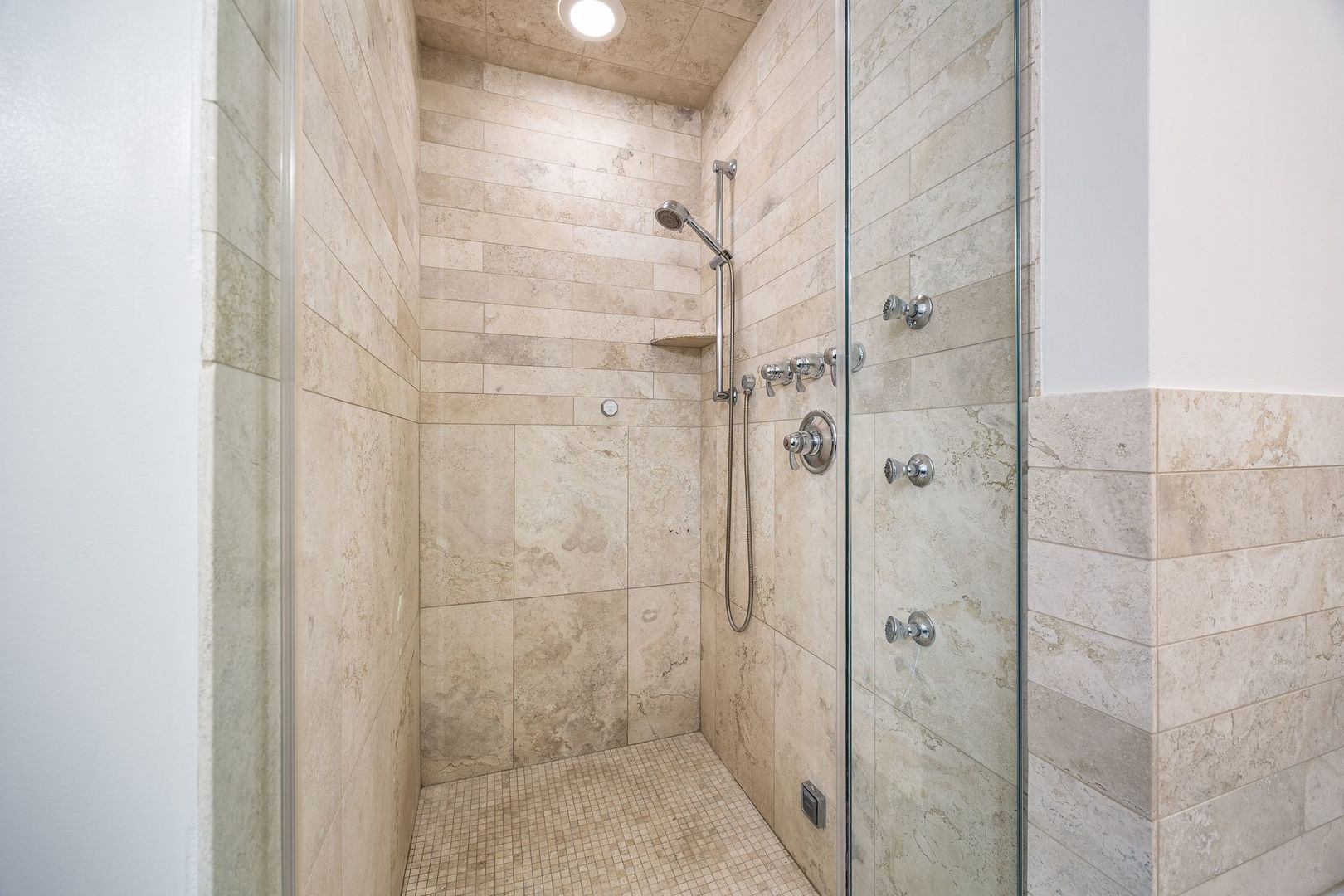 3748 N Damen Avenue Unit: 3S