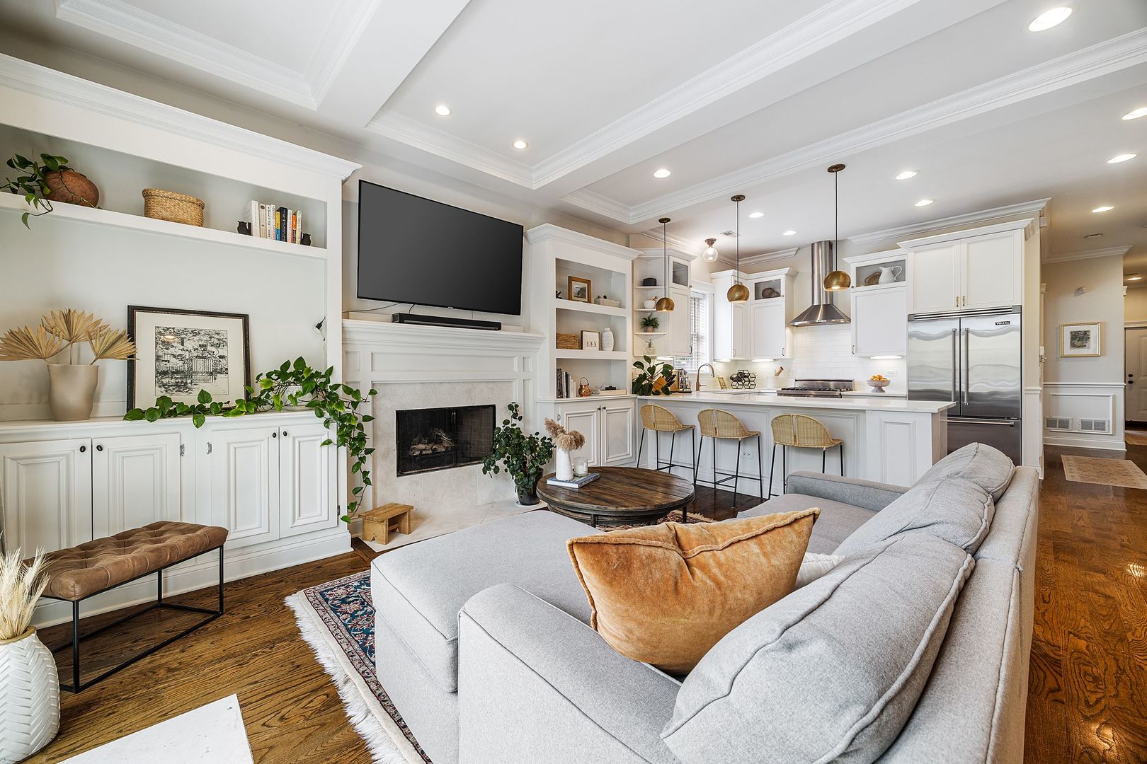 3748 N Damen Avenue Unit: 3S