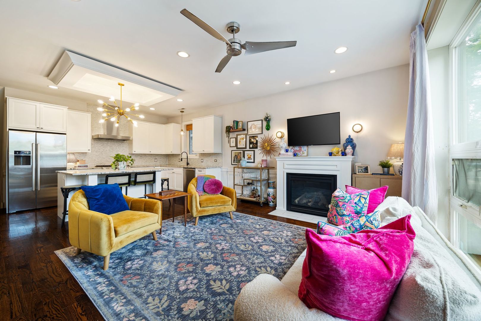 4042 N WESTERN Avenue Unit: 1N