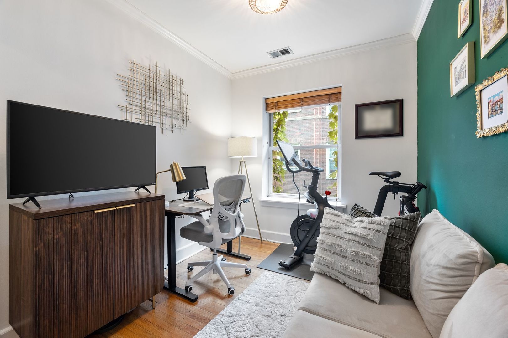 3456 N Janssen Avenue Unit: F2