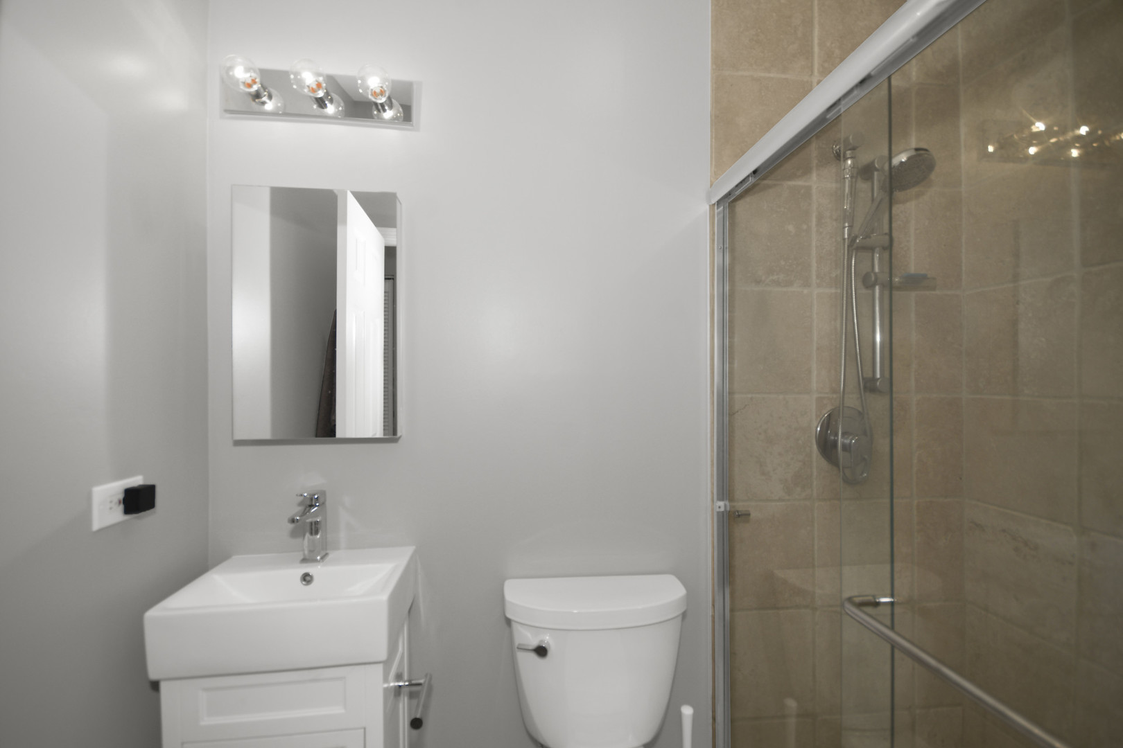 2840 N Damen Avenue Unit: 2